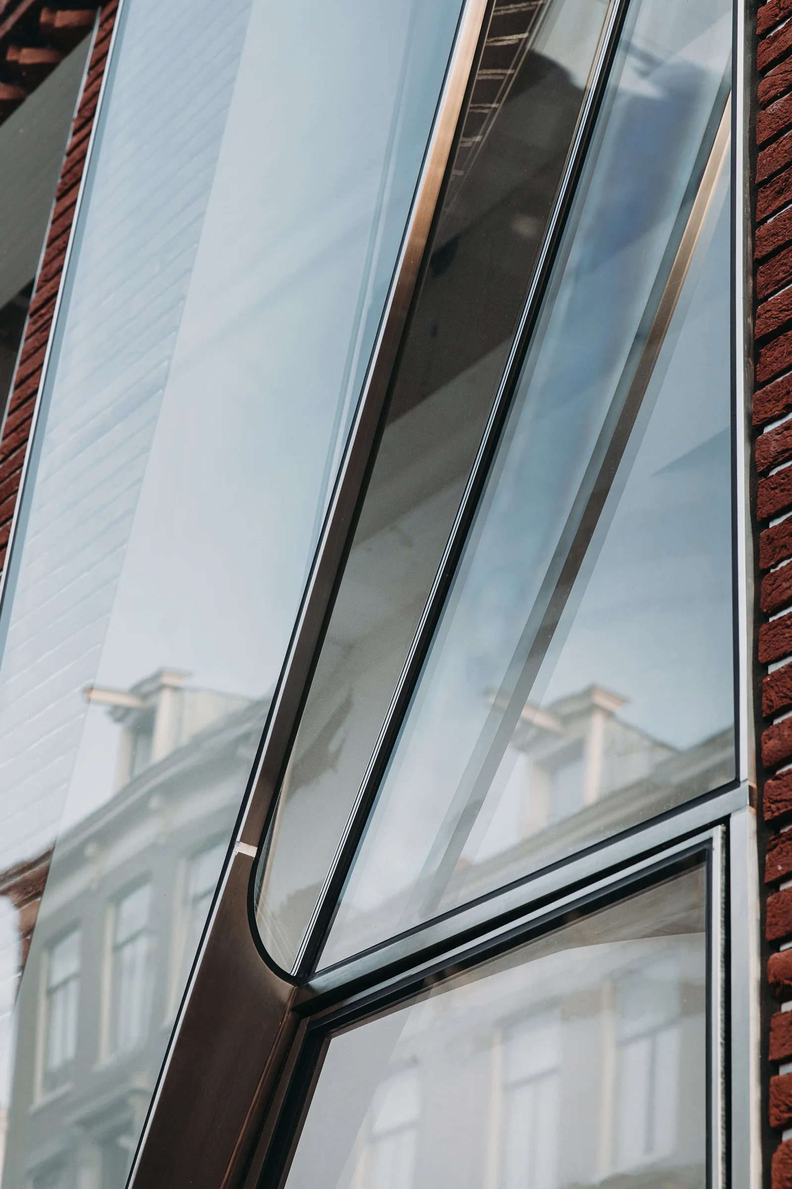 Glass edge detail